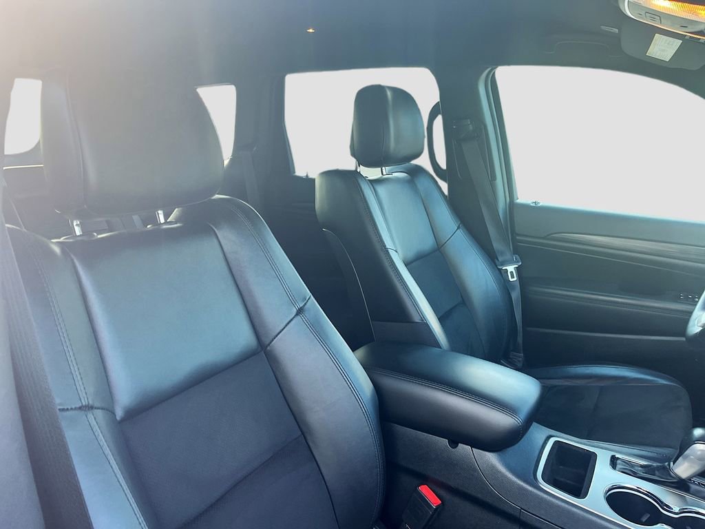 Used 2022 Jeep Grand Cherokee Laredo X image 26