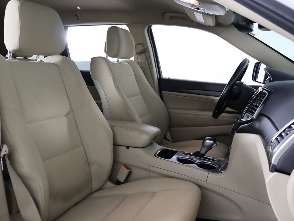 Used 2022 Jeep Grand Cherokee Laredo E image 27