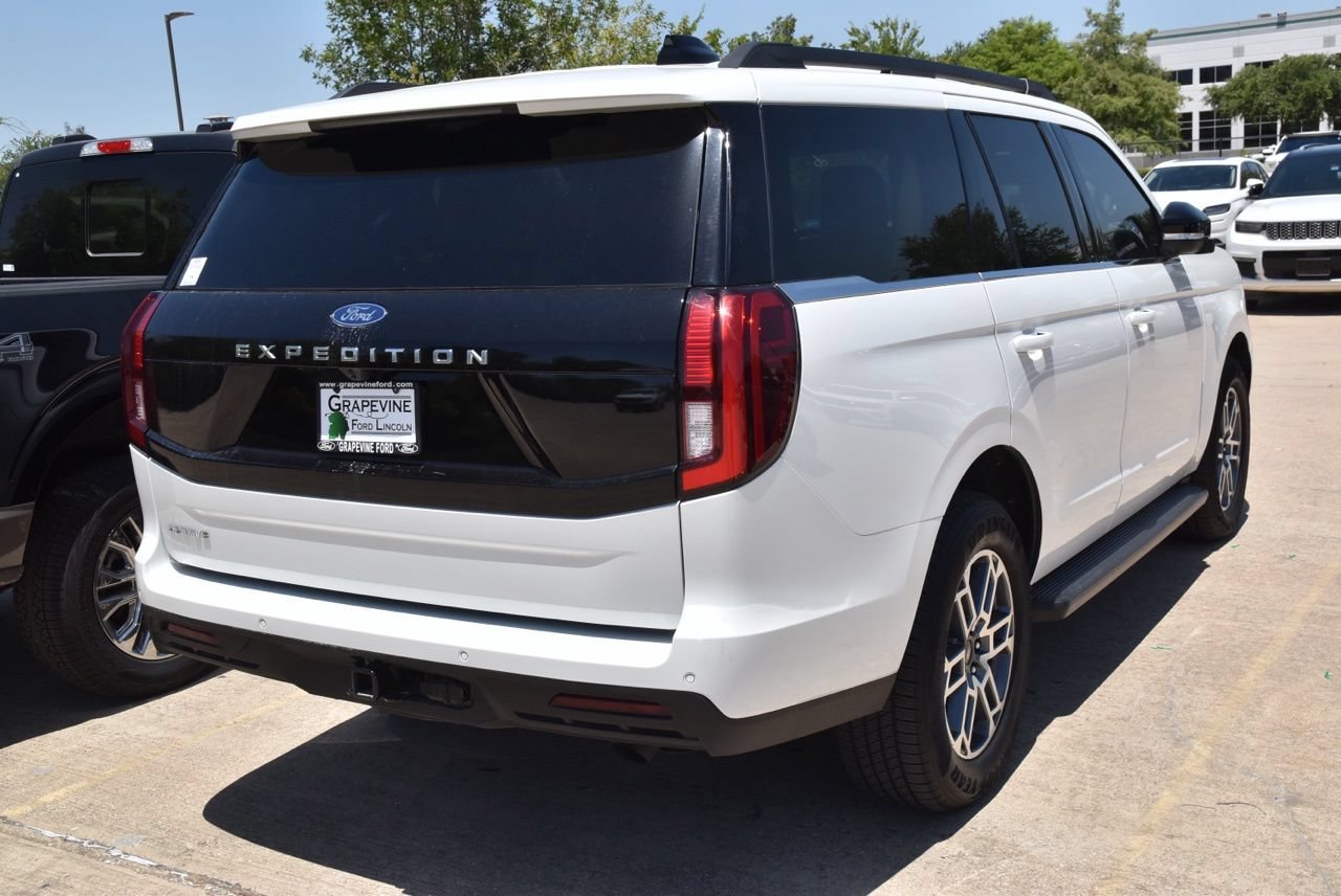 Certified 2026 Ford Expedition Active RWD image 7