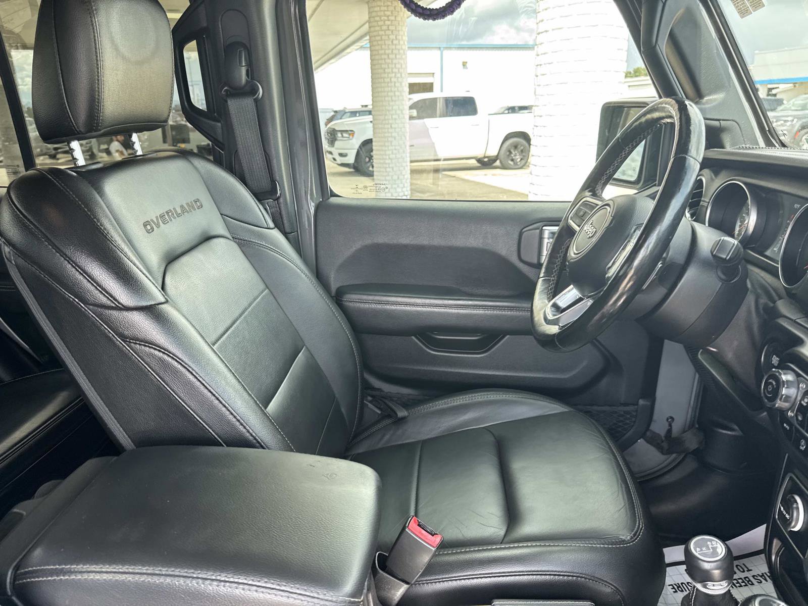Used 2020 Jeep Gladiator Overland AWD/4WD image 10