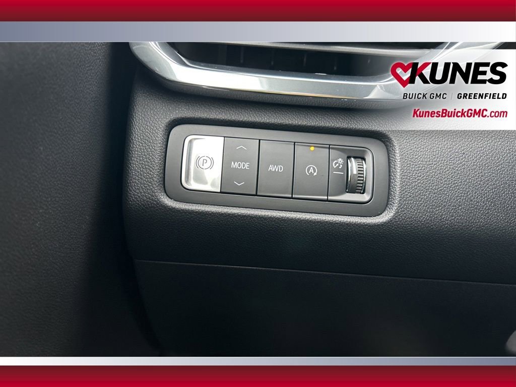 New 2026 GMC Acadia Denali w/ Super Cruise Package image 19