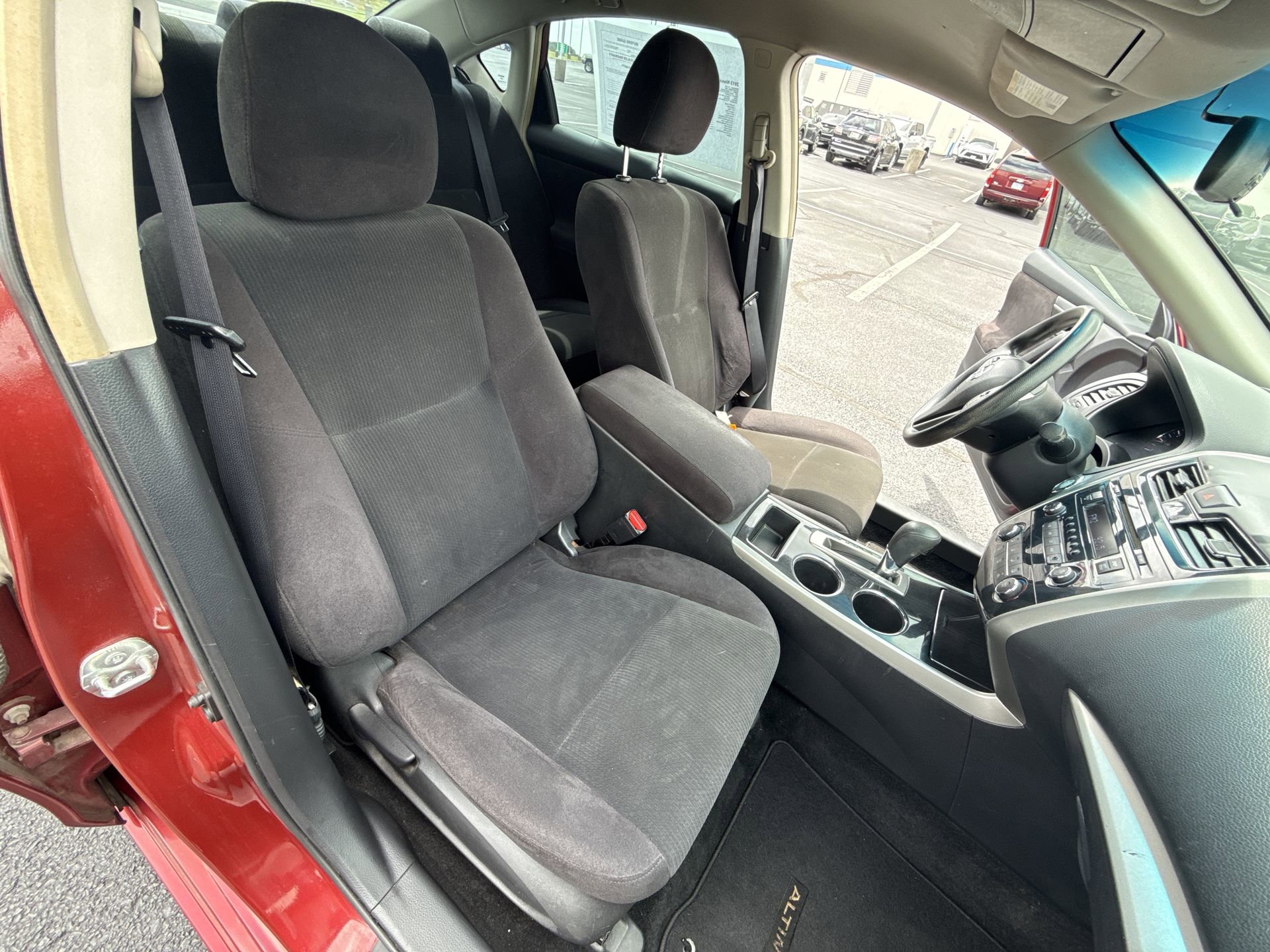 Used 2013 Nissan Altima 2.5 S FWD image 22