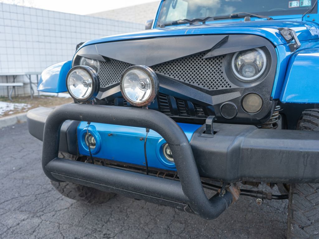 Used 2016 Jeep Wrangler Unlimited Sahara w/ Dual Top Group image 30