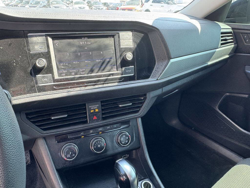 Used 2019 Volkswagen Jetta S w/ Driver Assistance Package image 10