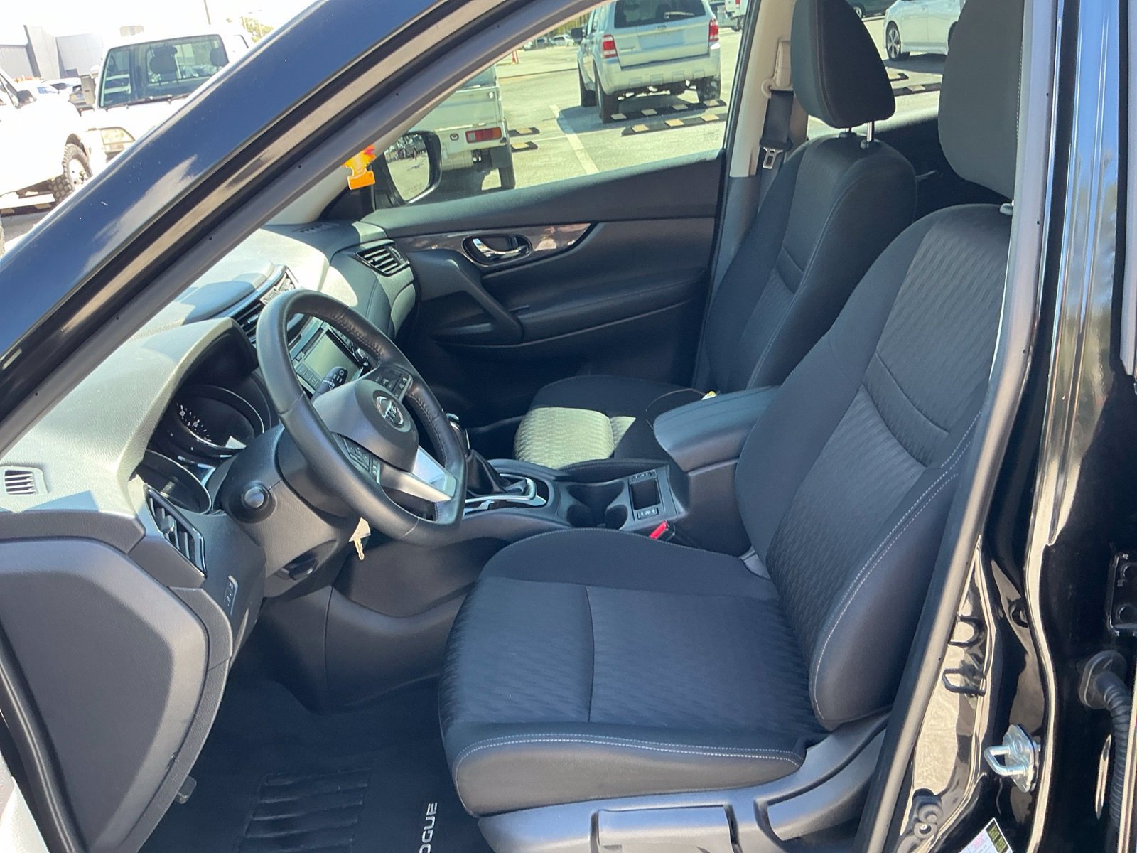 Certified 2020 Nissan Rogue S w/ Special Edition Package FWD image 13