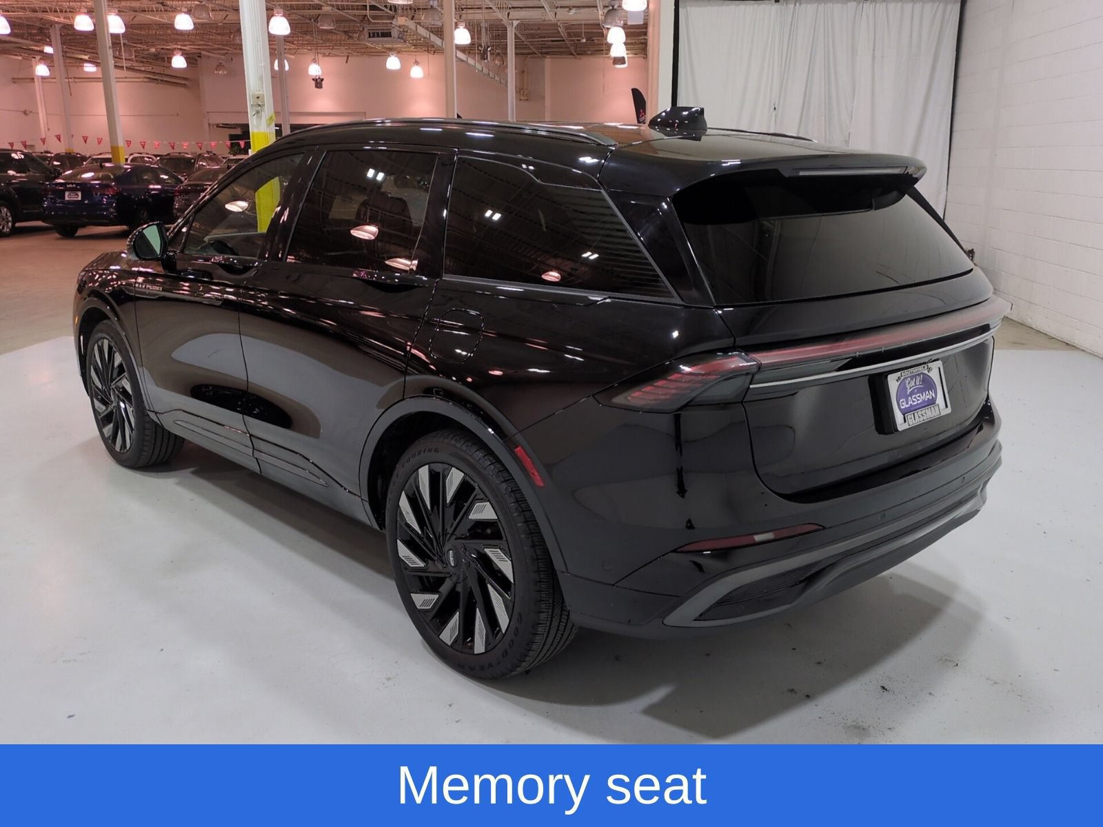 Used 2024 Lincoln Nautilus Reserve w/ Equipment Group 203A AWD/4WD image 5