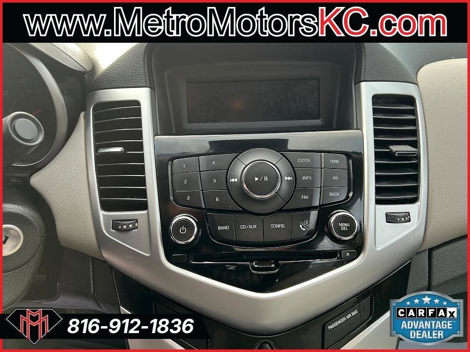 Used 2016 Chevrolet Cruze LT image 29