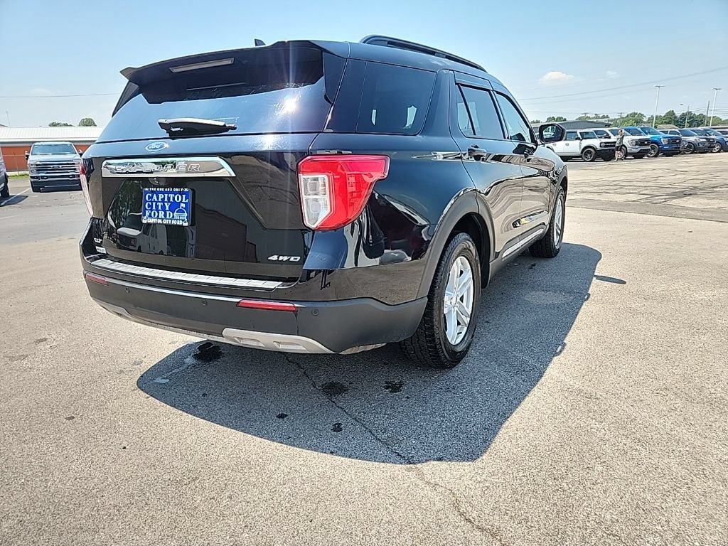 Used 2022 Ford Explorer XLT AWD/4WD image 5
