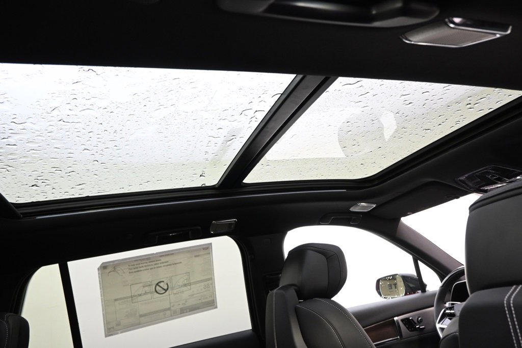 New 2026 Cadillac Vistiq Sport w/ LPO, Floor Liner Package image 17