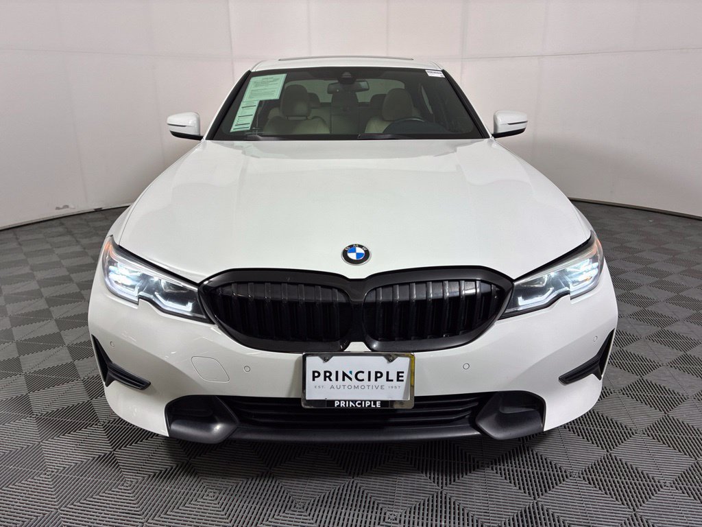 Used 2021 BMW 330i Sedan w/ Convenience Package RWD image 3