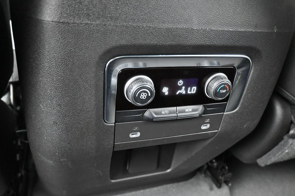 Used 2021 Chevrolet Tahoe LT RWD image 40
