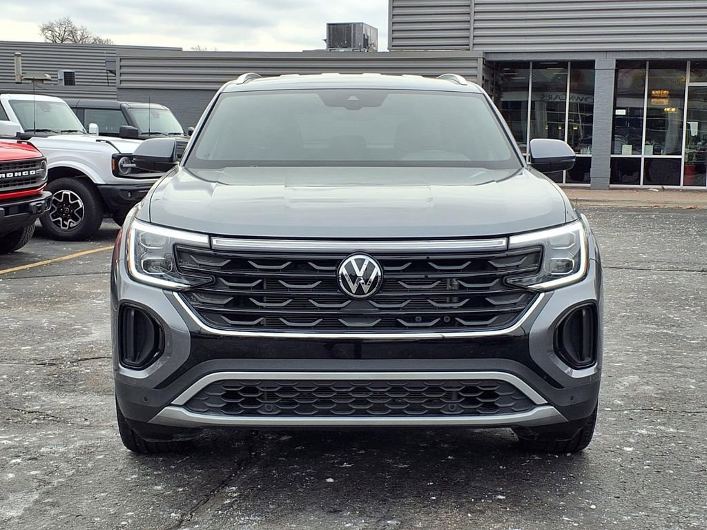 Used 2025 Volkswagen Atlas Cross Sport SE image 20