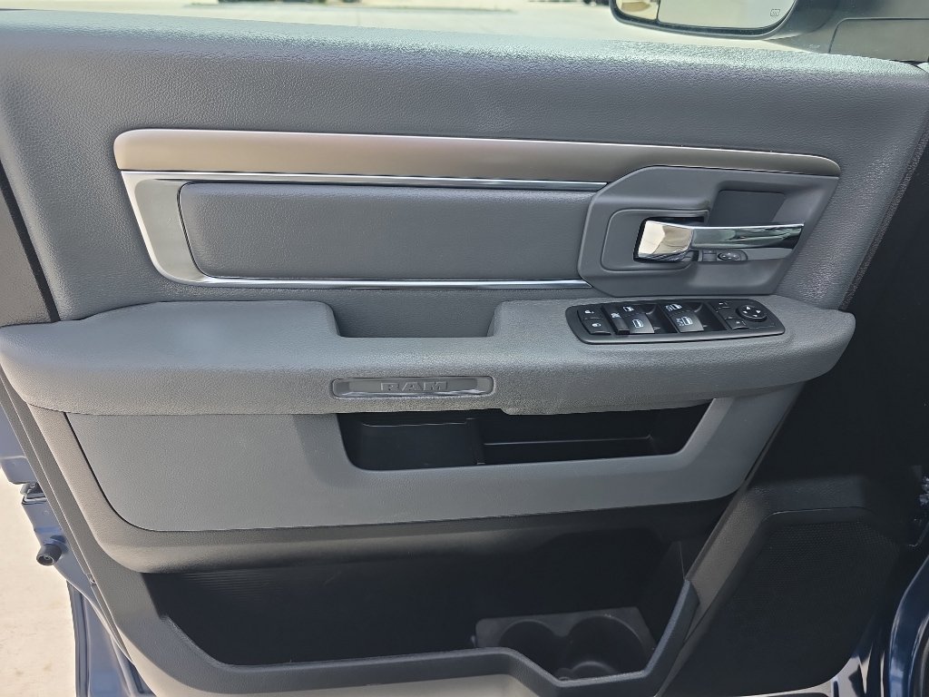 Used 2020 RAM 1500 Classic SLT w/ Trailer & Traction Group AWD/4WD image 15