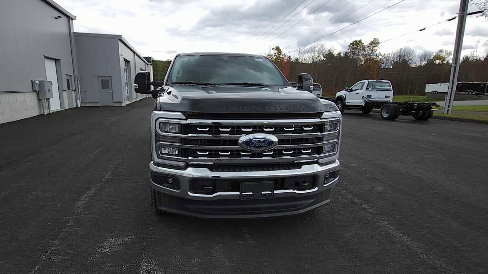 New 2026 Ford F250 Lariat image 3