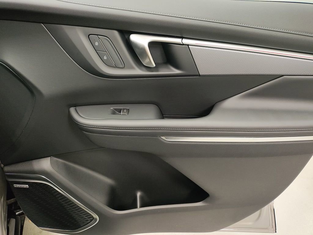 New 2026 Buick Enclave Sport Touring w/ Power Package image 9