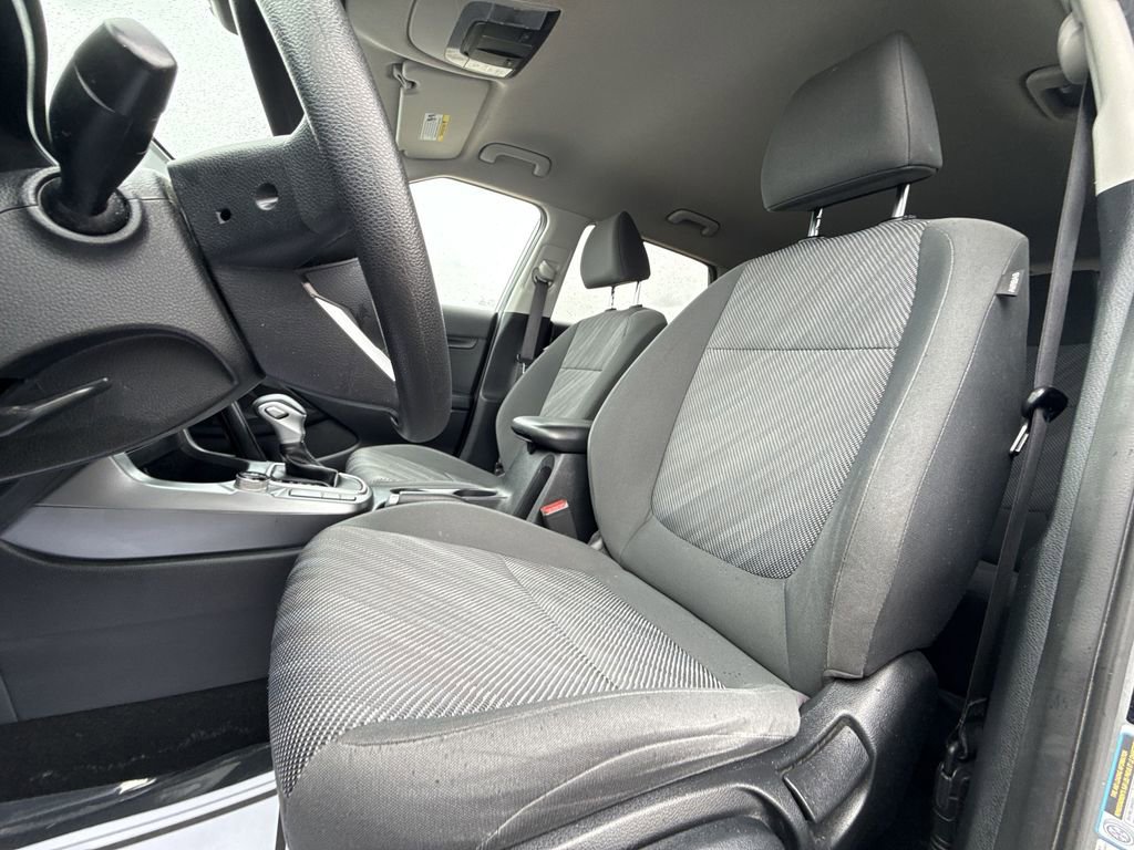 Used 2023 Kia Seltos LX AWD/4WD image 13