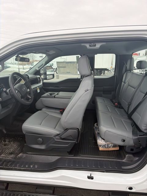 New 2026 Ford F250 XL w/ XL Chrome Package image 15