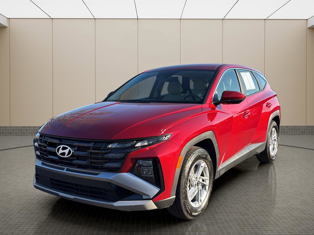 Certified 2025 Hyundai Tucson SE FWD image 1