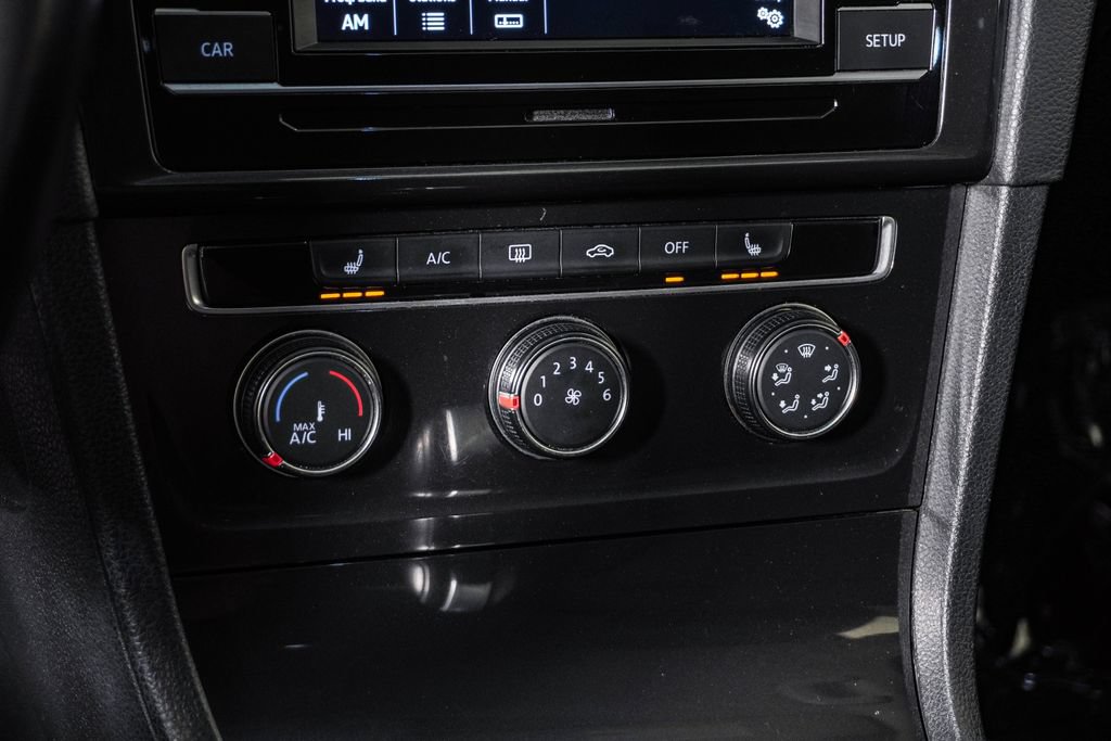 Used 2019 Volkswagen Golf Alltrack S AWD/4WD image 23