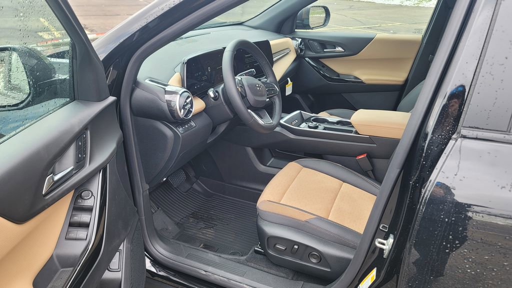 New 2026 Chevrolet Equinox ACTIV w/ Convenience Package III image 18