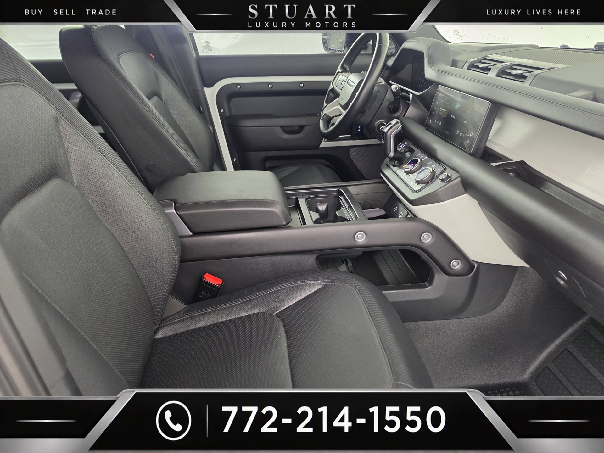 Used 2024 Land Rover Defender 110 X-Dynamic SE AWD/4WD image 32
