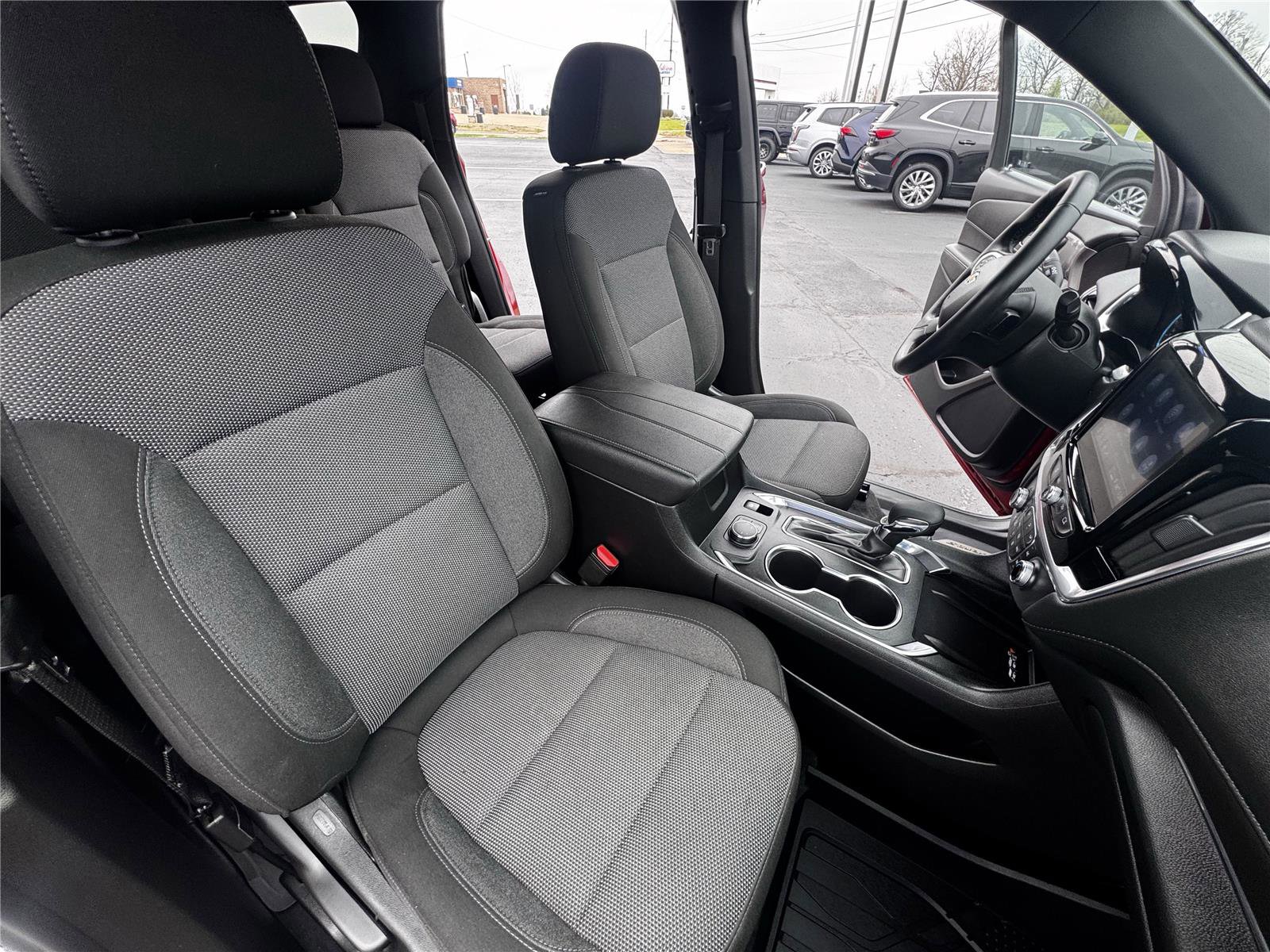 Used 2023 Chevrolet Traverse LT w/ LPO, Floor Liner Package image 17