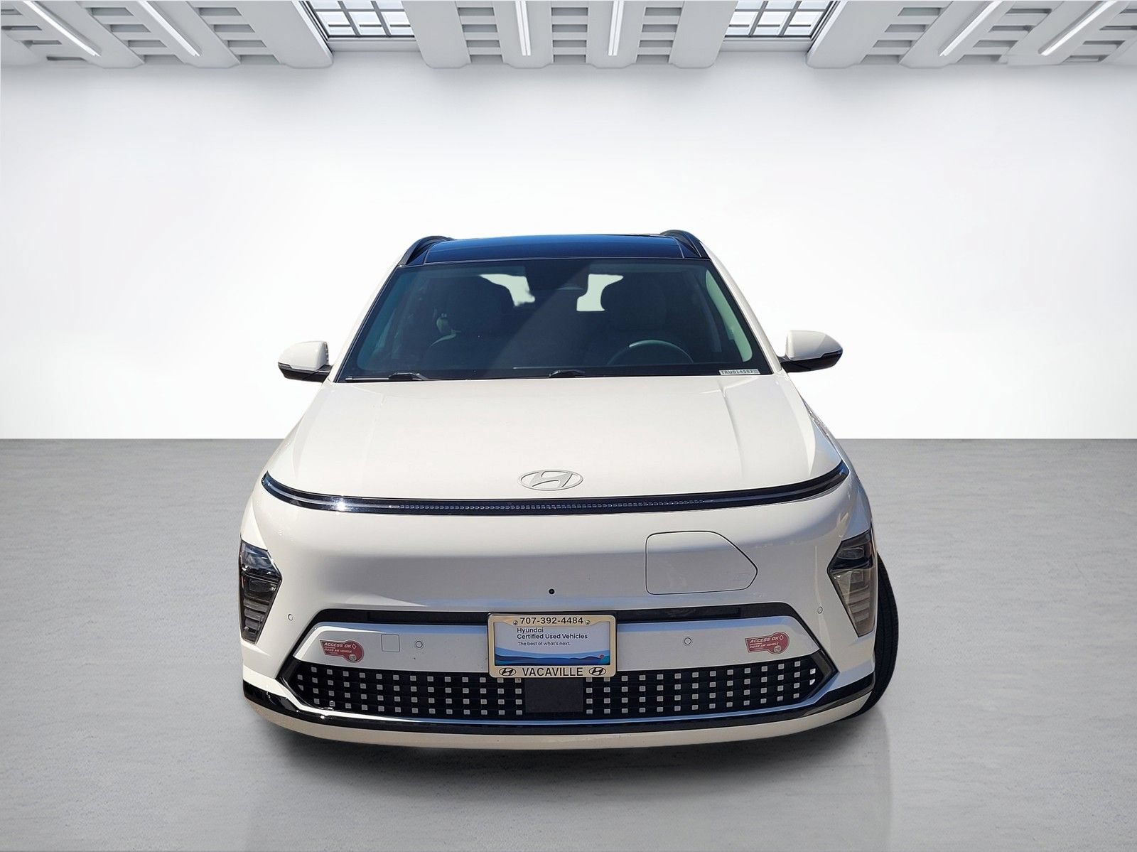 Certified 2024 Hyundai Kona Limited FWD image 2