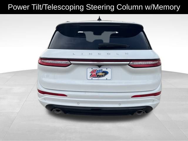 Used 2025 Lincoln Corsair Reserve w/ Jet Appearance Package image 7