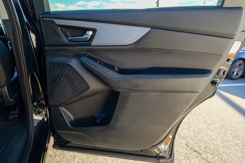 Used 2023 Acura MDX SH-AWD image 31