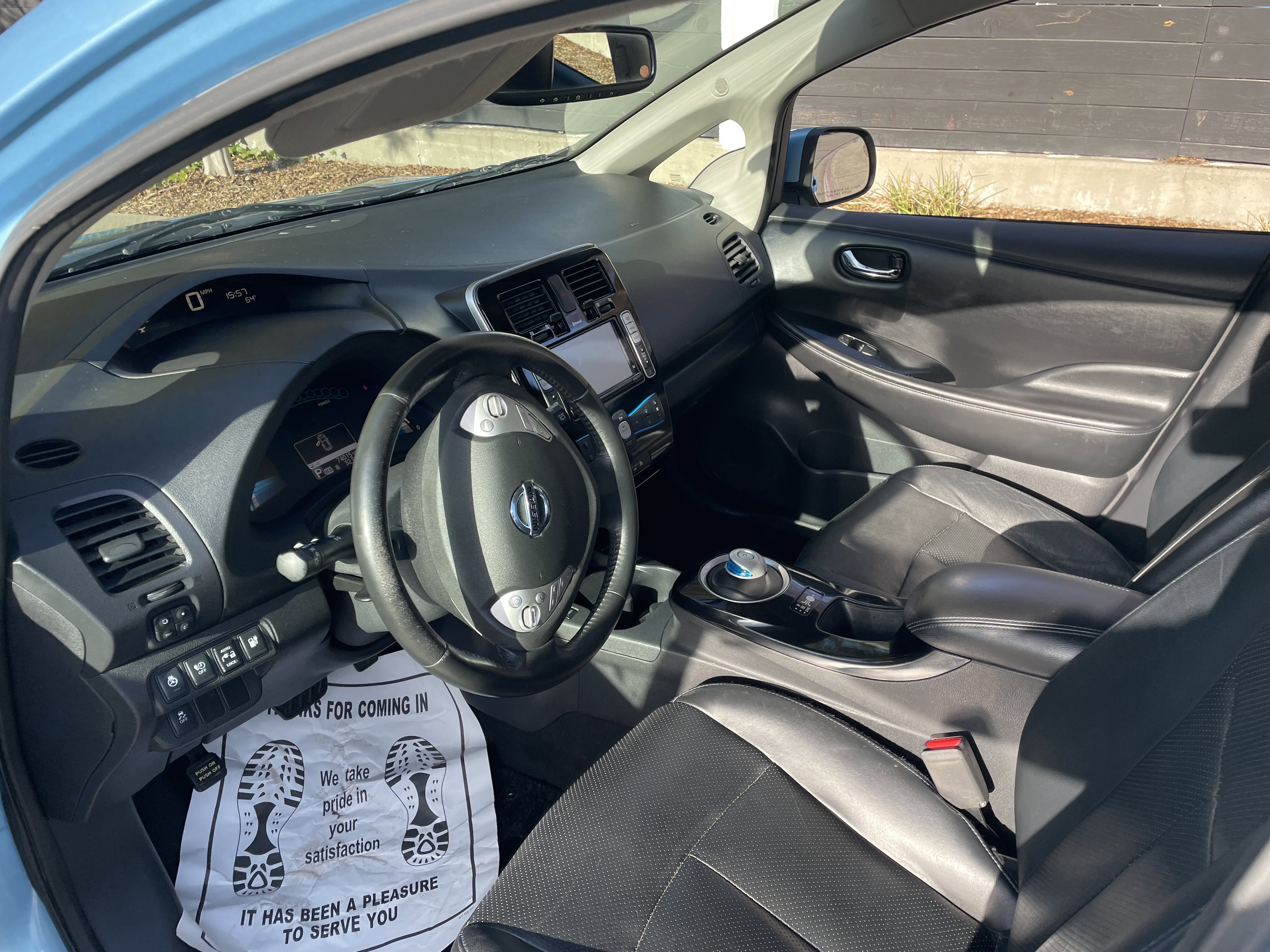 Used 2015 Nissan Leaf SL image 4