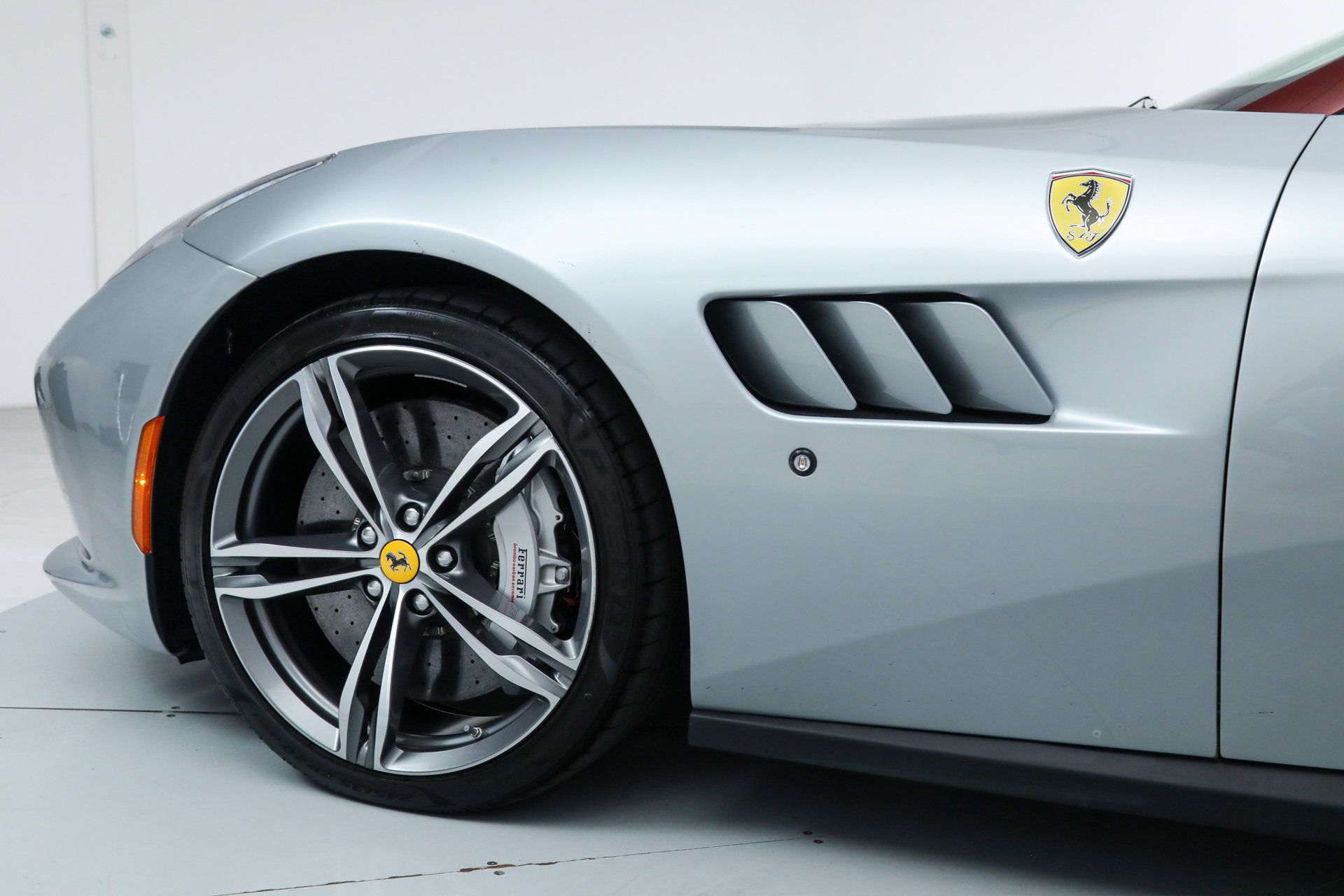 Certified 2018 Ferrari GTC4Lusso image 28
