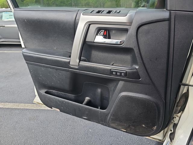 Used 2014 Toyota 4Runner Limited image 25