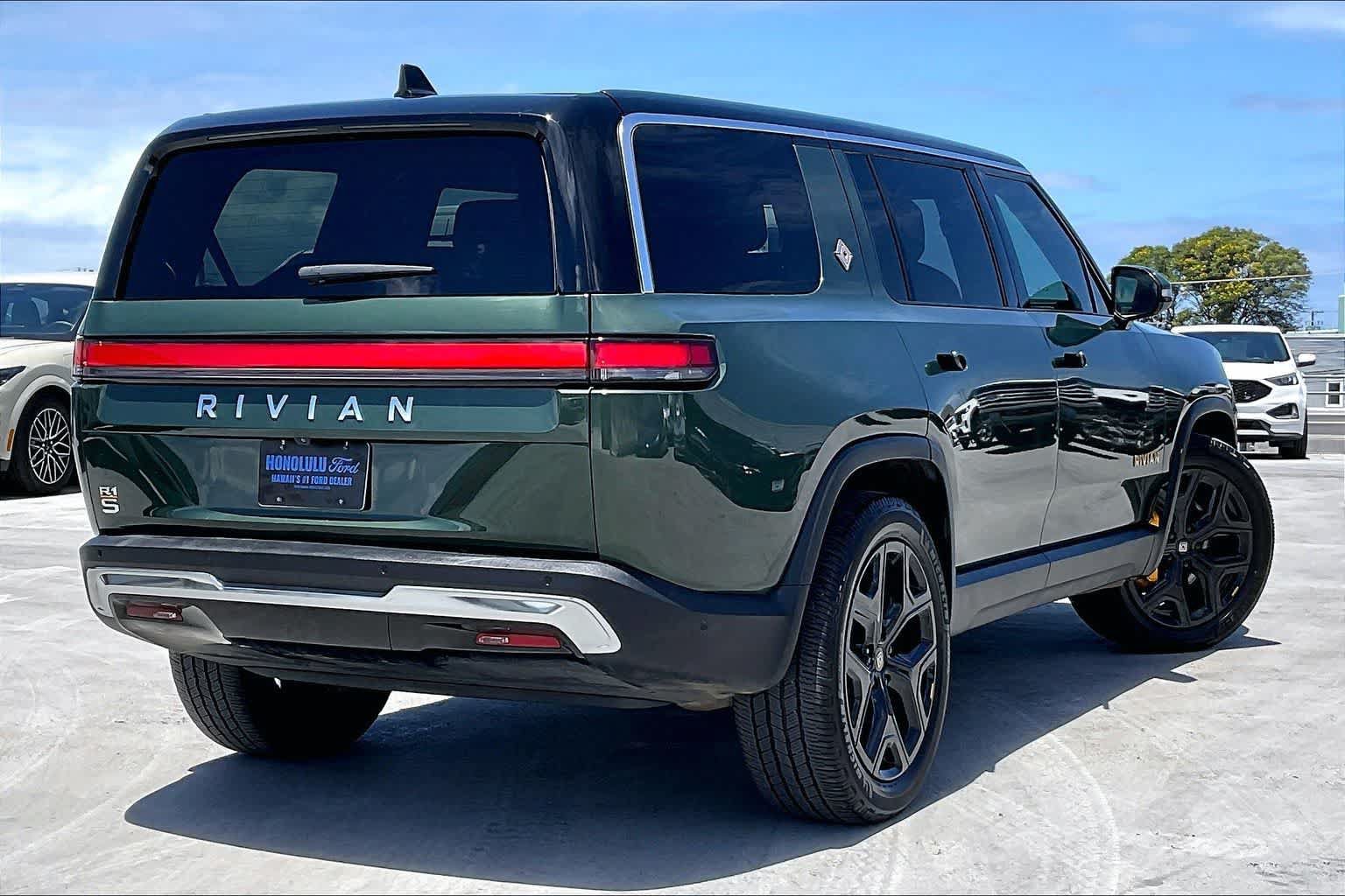 Used 2023 Rivian R1S Launch Edition AWD/4WD image 22