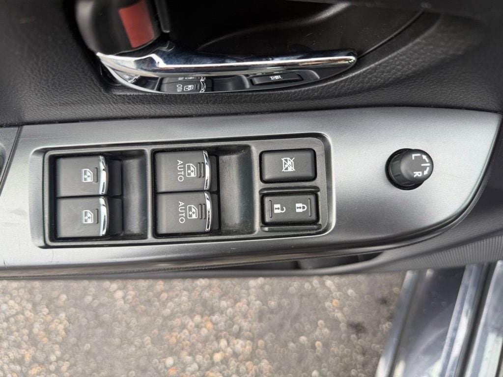 Used 2017 Subaru WRX AWD/4WD image 15