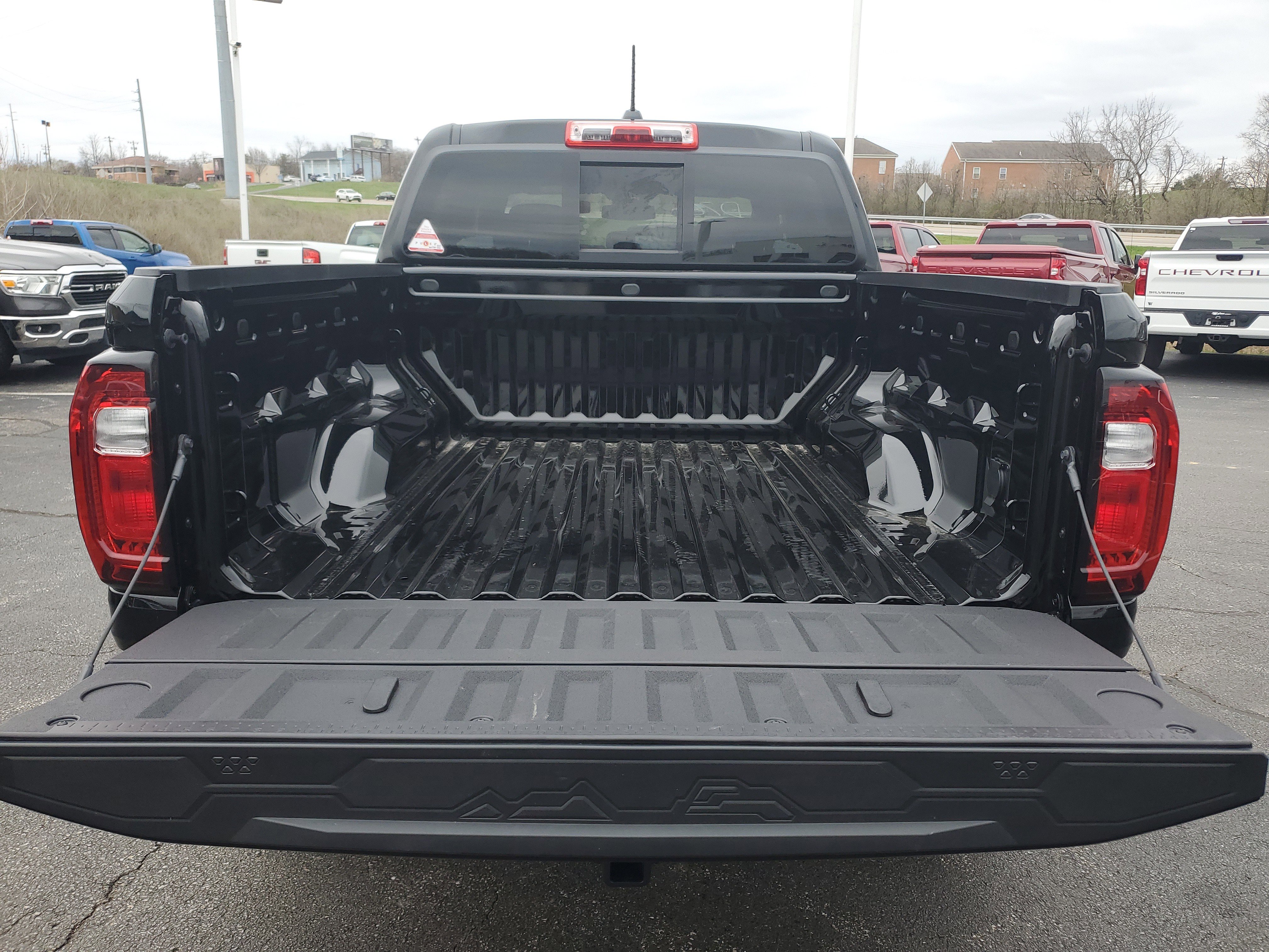 New 2026 GMC Canyon Elevation w/ Convenience Package image 10