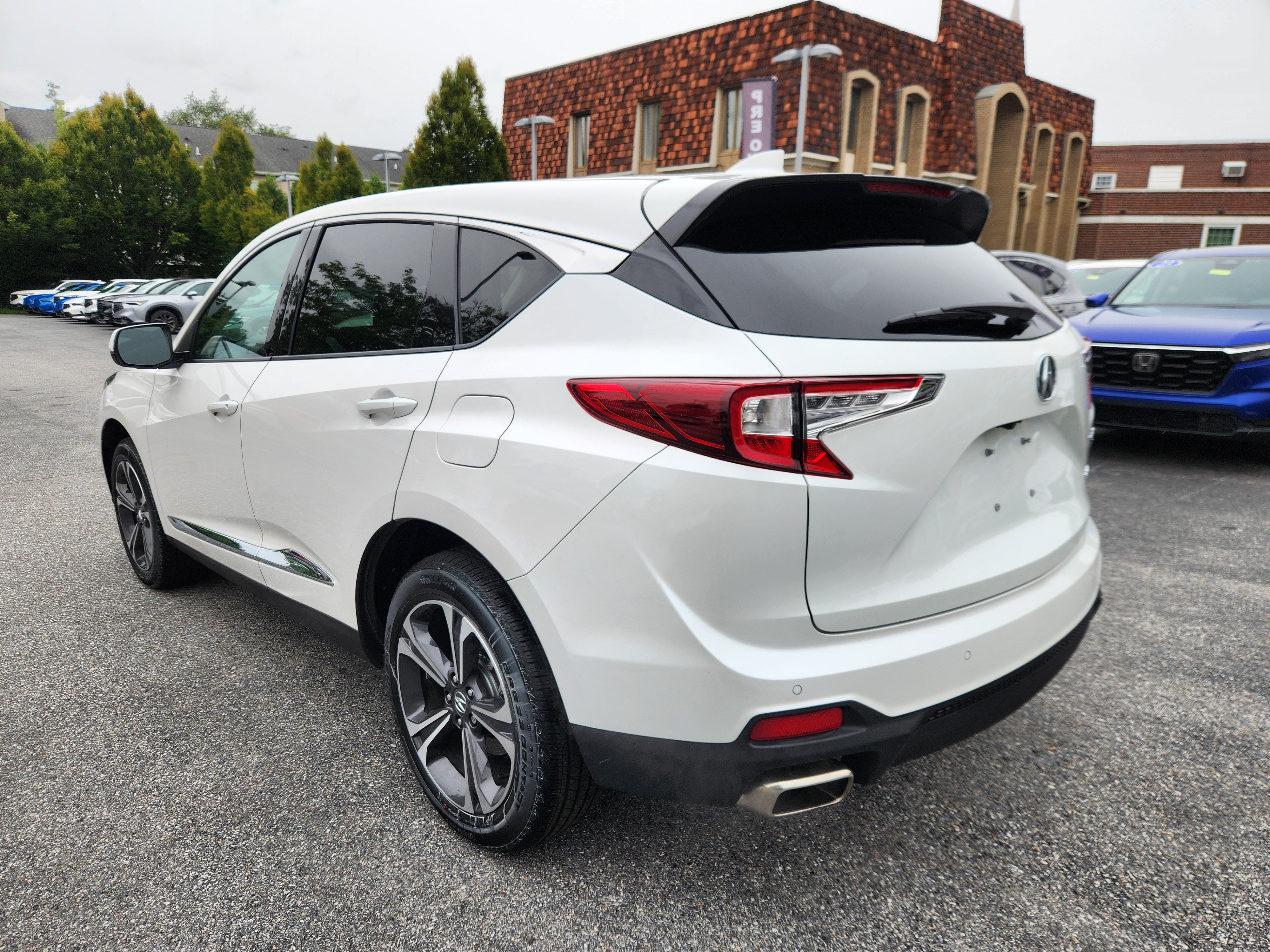 Certified 2026 Acura RDX w/ Technology Package AWD/4WD image 3