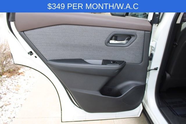Used 2023 Nissan Rogue SV AWD/4WD image 25