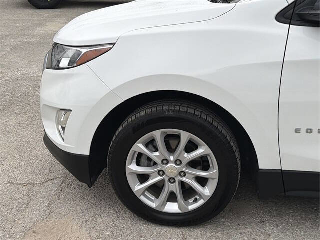 Used 2020 Chevrolet Equinox LS image 32