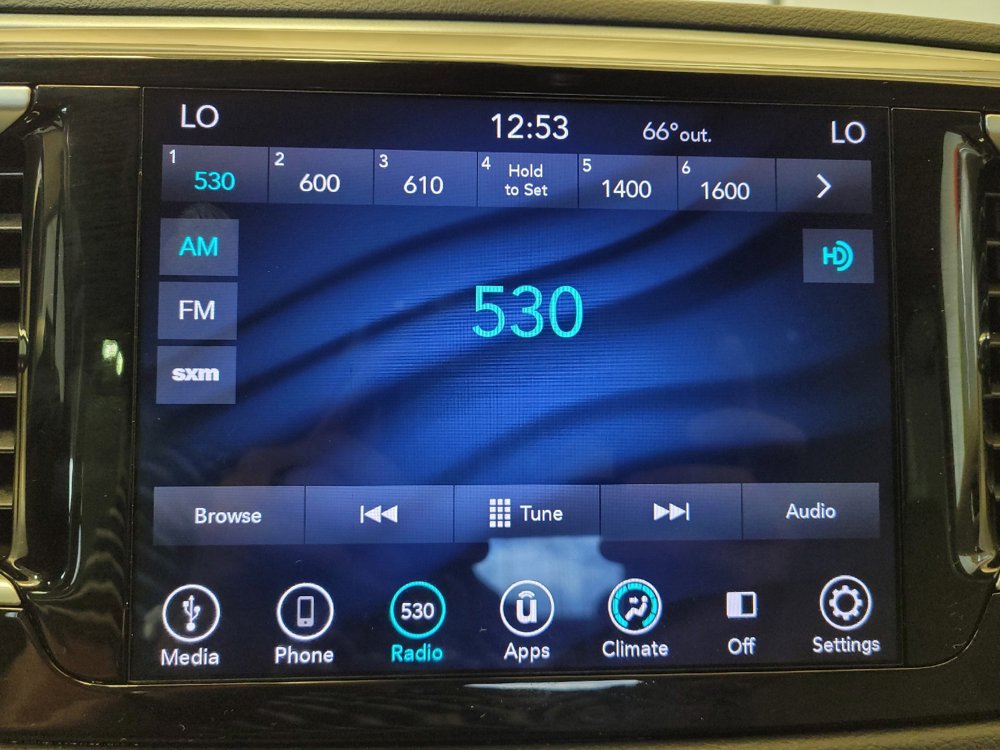 Used 2018 Chrysler Pacifica Touring Plus FWD image 25
