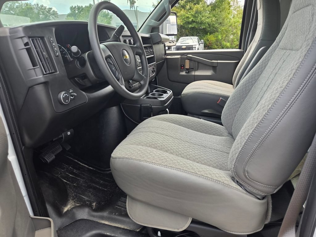 New 2026 Chevrolet Express 3500 w/ Power Convenience Package RWD image 6