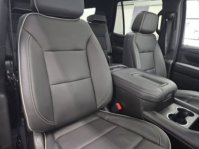 Used 2022 GMC Yukon SLT w/ SLT Luxury Package image 13