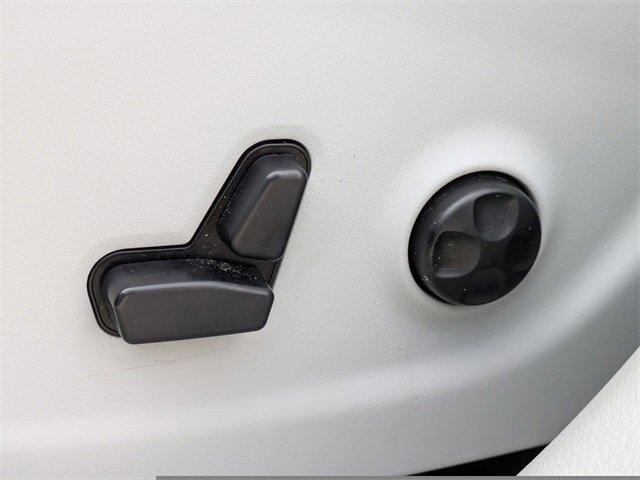 Used 2021 Jeep Cherokee Latitude Lux w/ Comfort/Convenience Group image 21