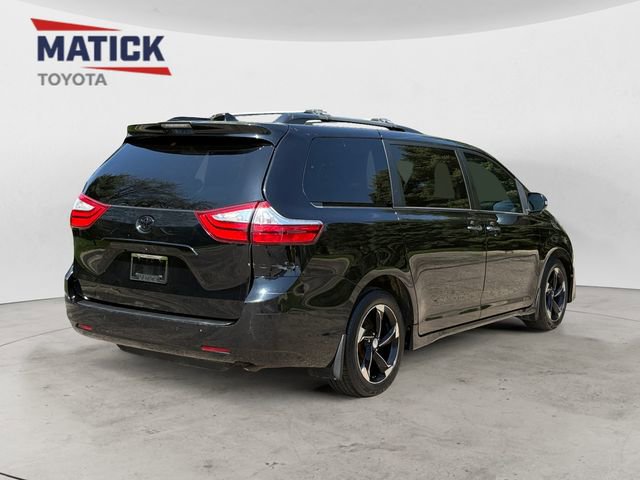 Used 2018 Toyota Sienna Limited Premium AWD/4WD image 7