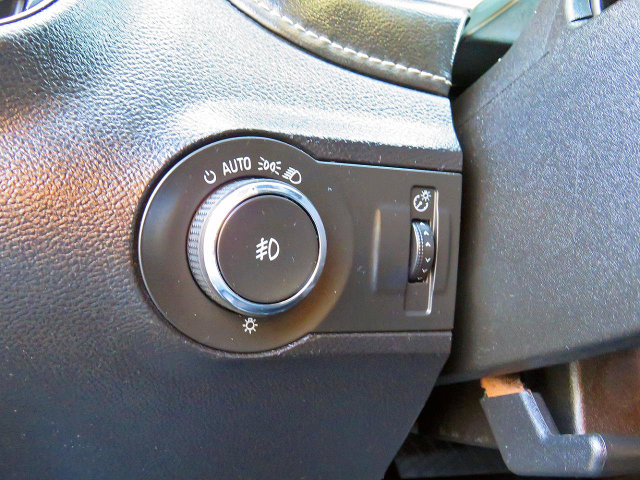 Used 2015 Chevrolet Camaro SS w/ RS Package RWD image 23