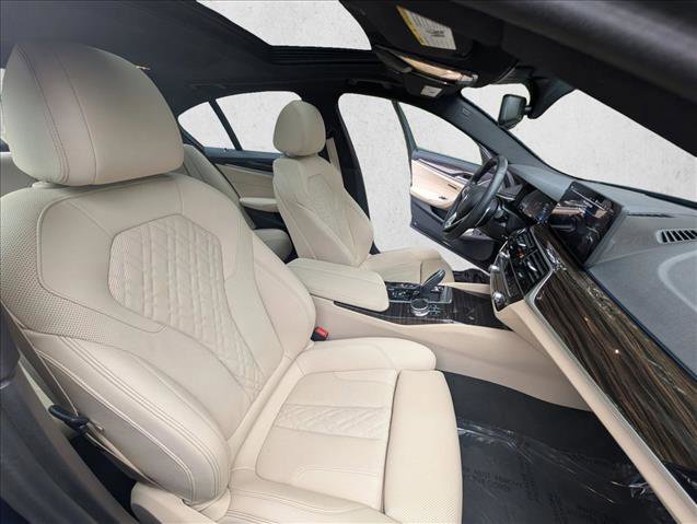 Certified 2023 BMW 530e w/ Convenience Package image 23