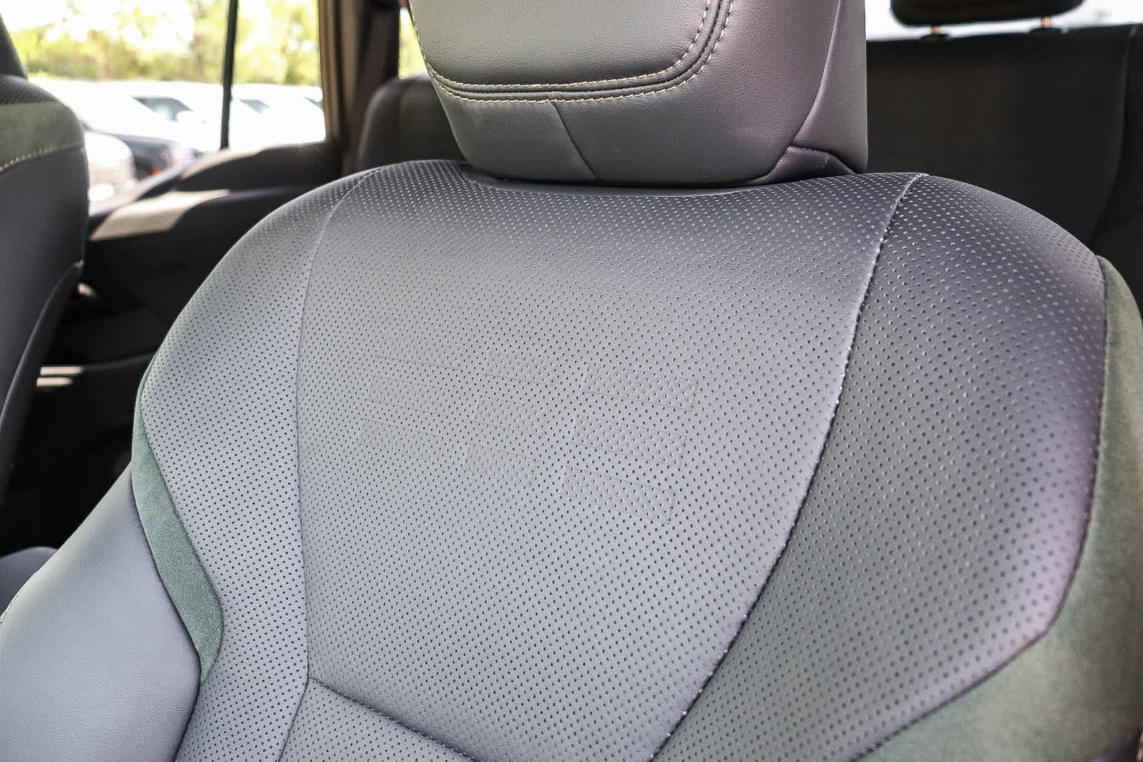 Used 2025 Lexus GX 550 AWD/4WD image 29