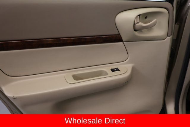 Used 2005 Chevrolet Impala w/ Preferred Equipment Group FWD image 24