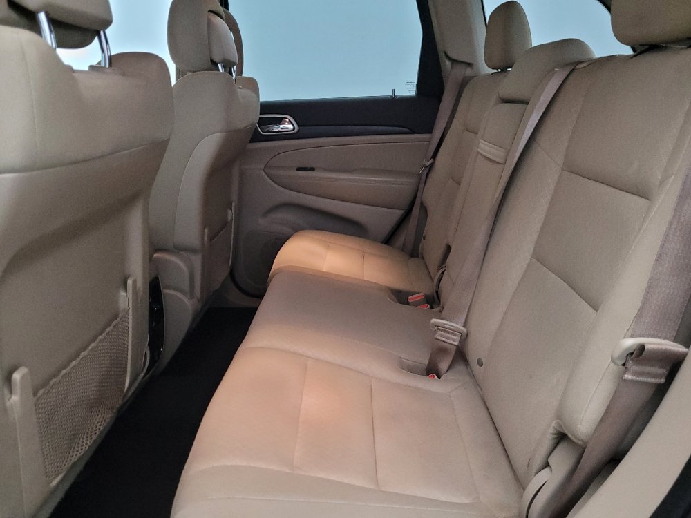 Used 2022 Jeep Grand Cherokee Laredo E w/ Security & Convenience Group AWD/4WD image 18