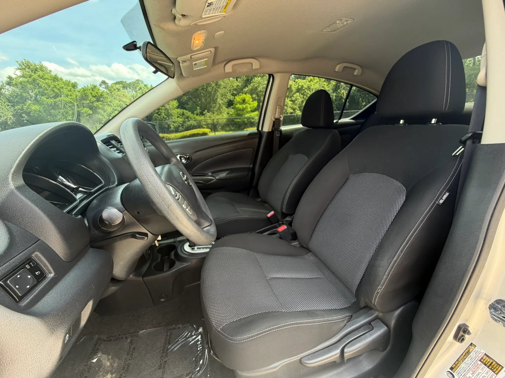 Used 2018 Nissan Versa SV FWD image 14