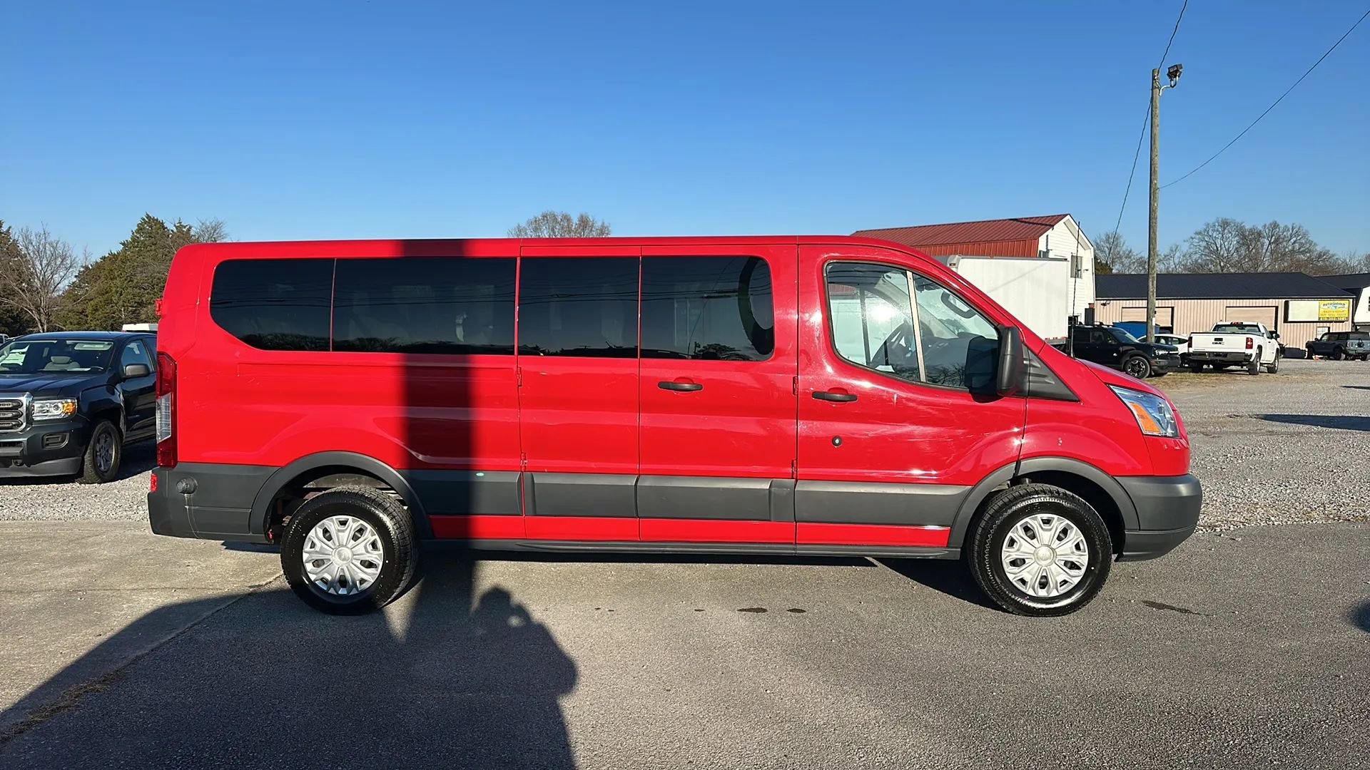 Used 2015 Ford Transit 350 XLT image 3